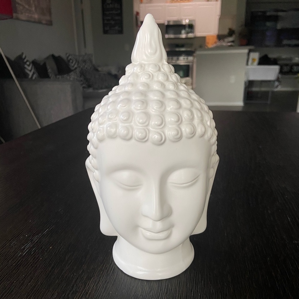 Buddha statue